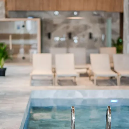 Ria Odyssey Free-parking -pool-spa-playground דירה