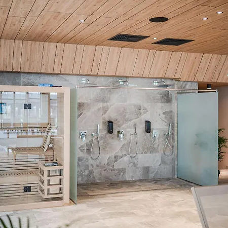 Ria Odyssey Free-parking -pool-spa-playground דירה Năvodari